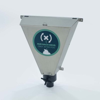 Spencer 1 Edelstahl-Streuspender Spencer für Liloo Trockentoilette mit Trichterform, Deckel und Drehmechanismus zur Dosierung von Einstreu.