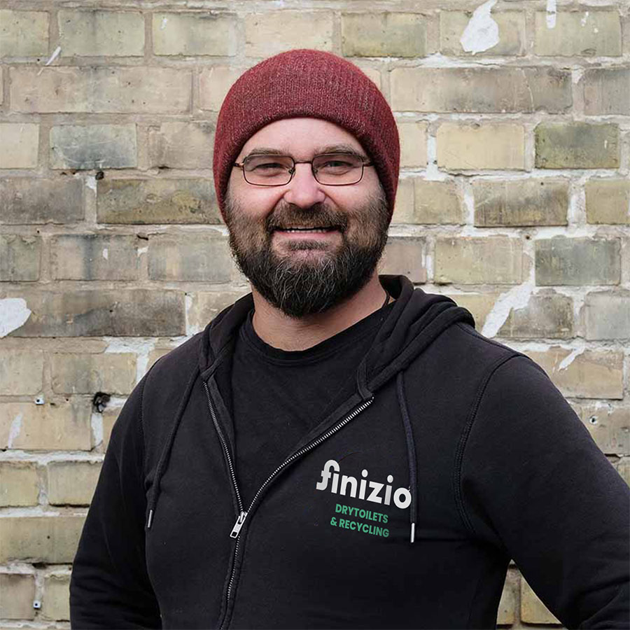 Kontakt 8 Unser Crewmitglied Giaco, verantwortlich als Humuswirt