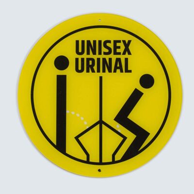 Schilder 12 Altes Design: Rundes gelbes Schild mit schwarzem Piktogramm und Text „Unisex Urinal“.